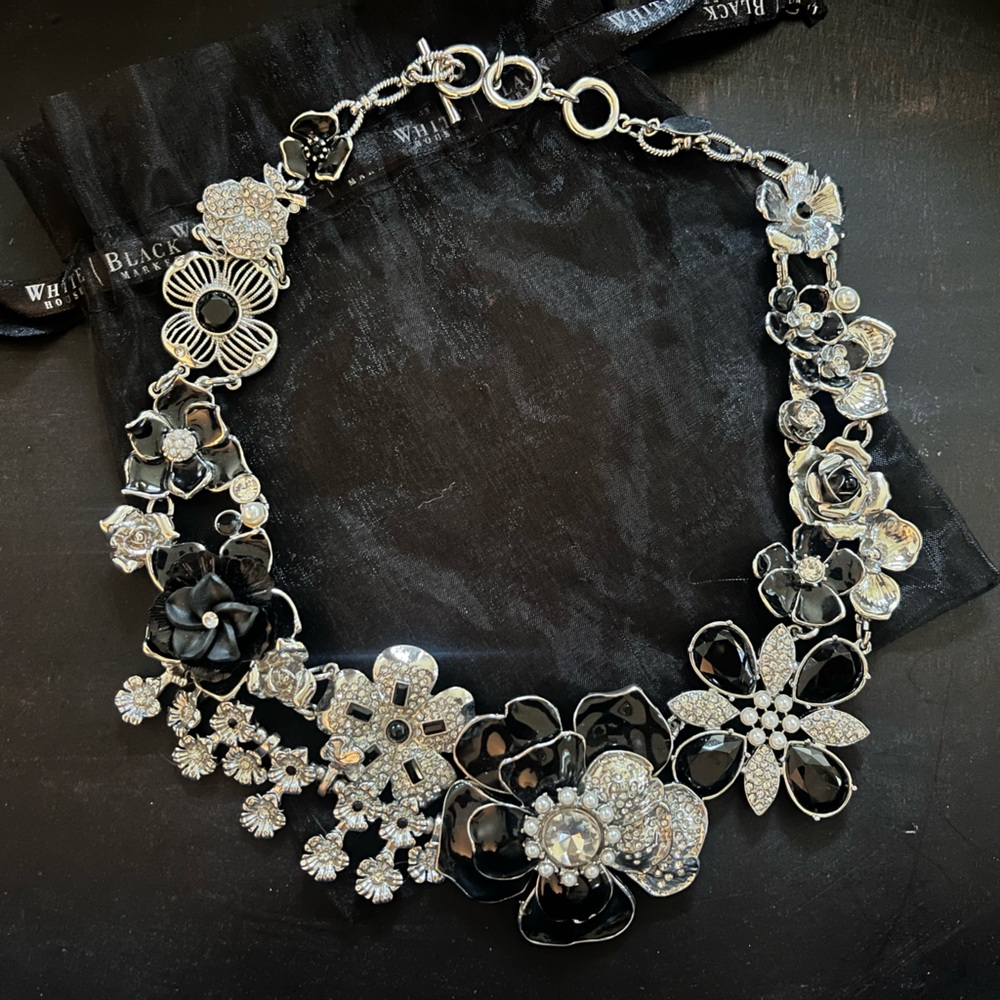 White House Black Market Silver Chain Necklace